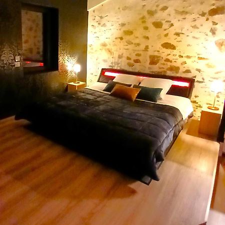 La Passionnante Gite Avec Spa Privatif Saint-Philbert-de-Bouaine Kültér fotó